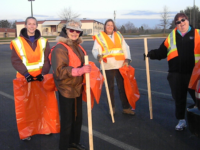 Gainesville RURITAN Club Members Cleaning up Catharpin Road